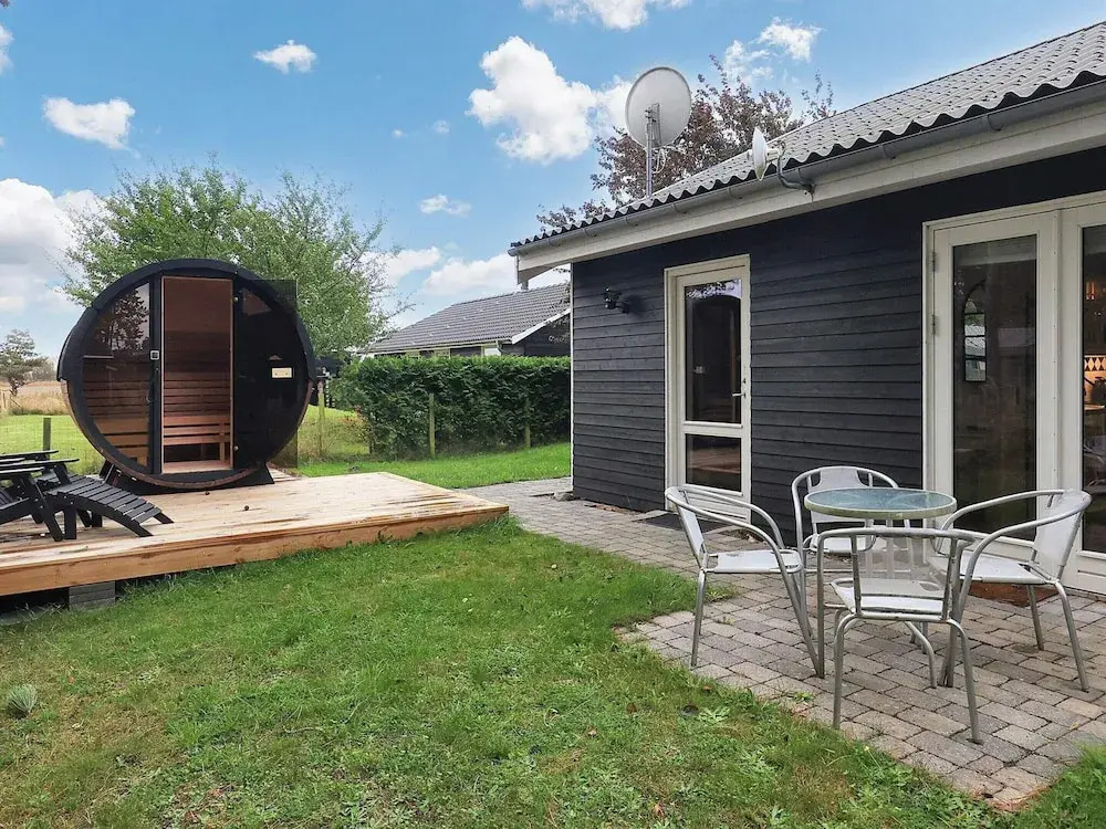 Family Retreat: Sauna & Fenced Garden