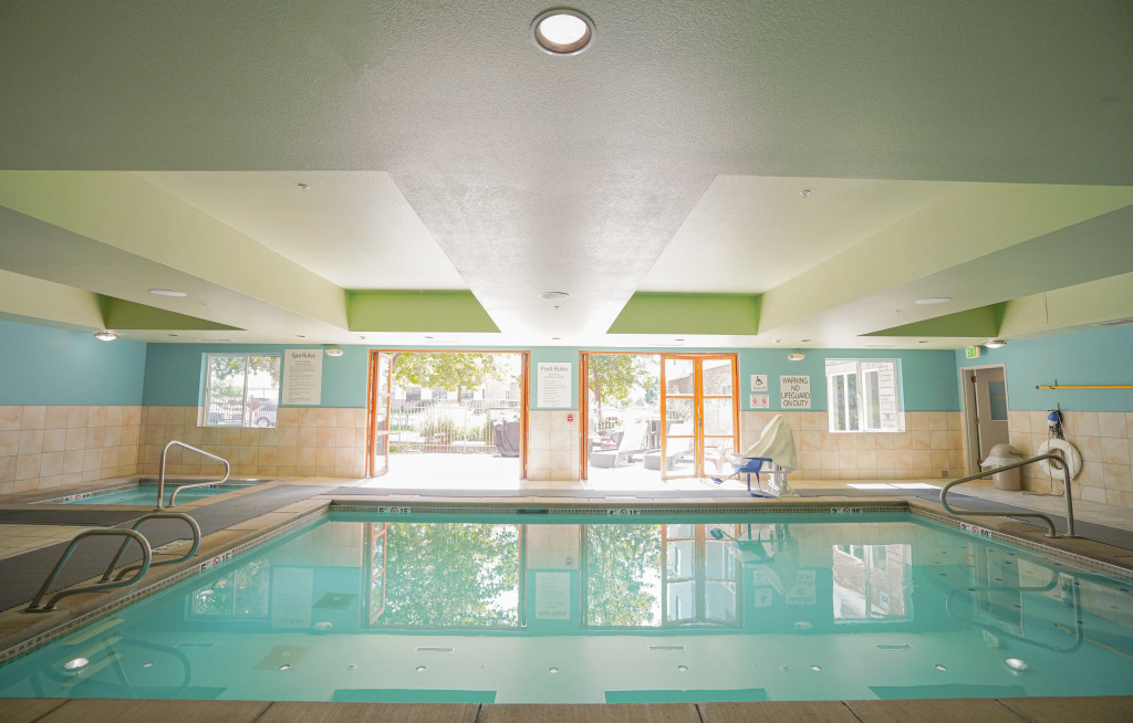 Holiday Inn Express Hotel & Suites Ontario by IHG