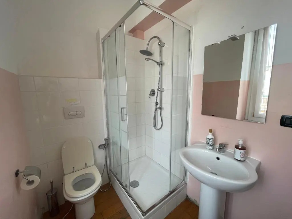 Paradise Suites - Brignole Station - Best Price Rooms - ALWAYS OPEN