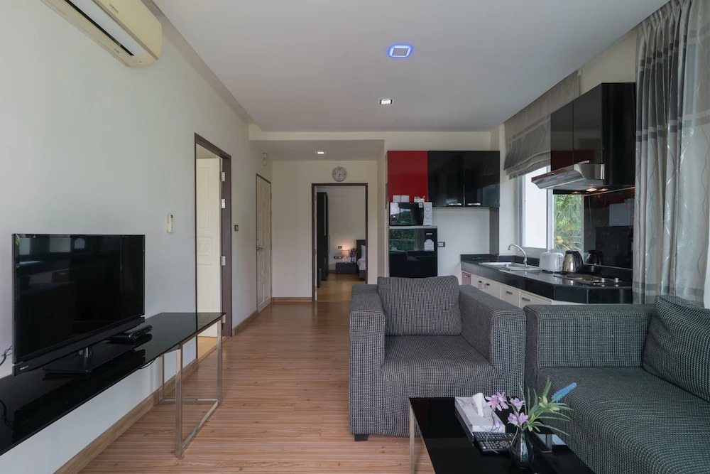 GoldStone Residency Patong , Phuket