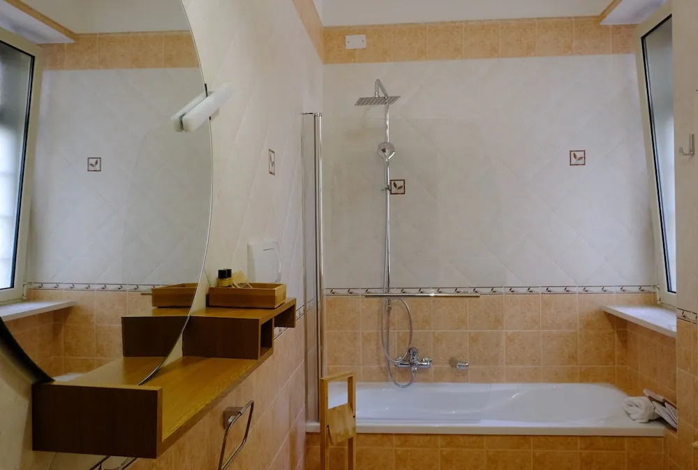 MATTEOTTI ROOMS