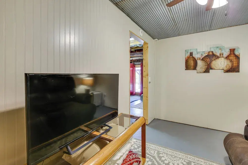 Lead Hideaway w/ Fireplace, Grill & New Deck!