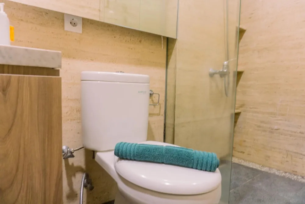 Spacious And Homey 2Br At Tree Park City Cikokol Apartment