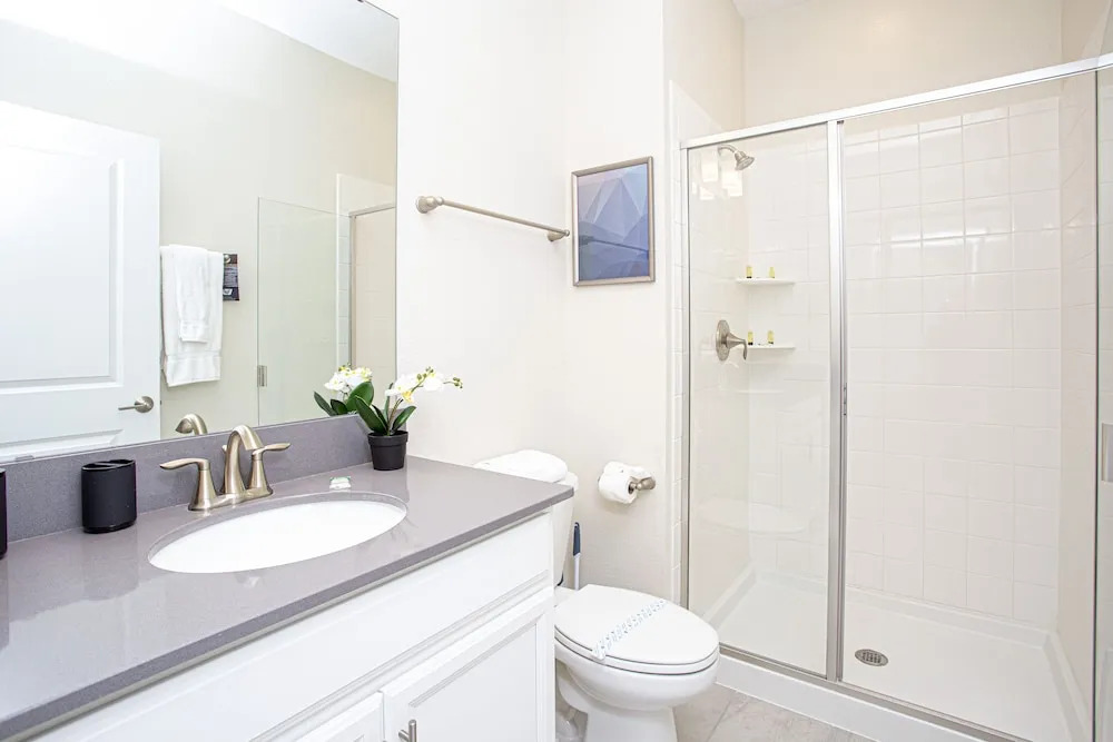 Gorgeous 4 Bedroom w/ Pool Close to Disney 4836