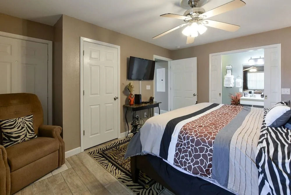 Veltings Golf View Getaway - Holiday Hills Branson - Golf Resort - Outdoor Pools