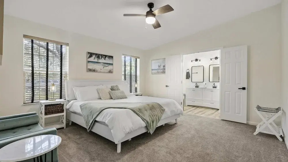 The Oak Hideaway Pet Friendly 3bd!