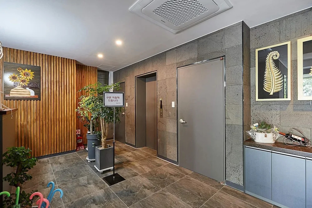 Gloa Hotel
