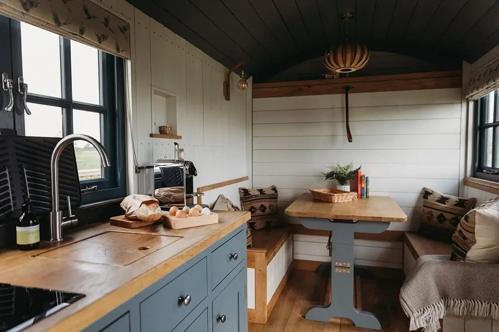 Fenland Retreats at Willow Grange Farm