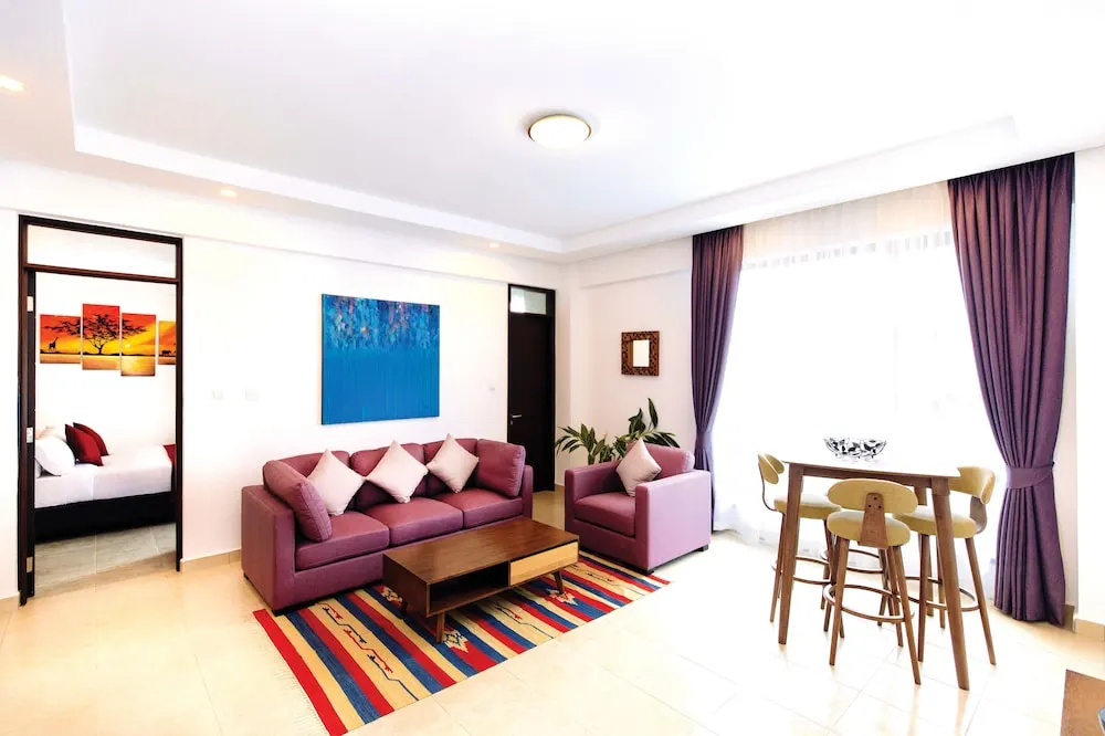 LAziz Suites - Near Aga Khan Hospital