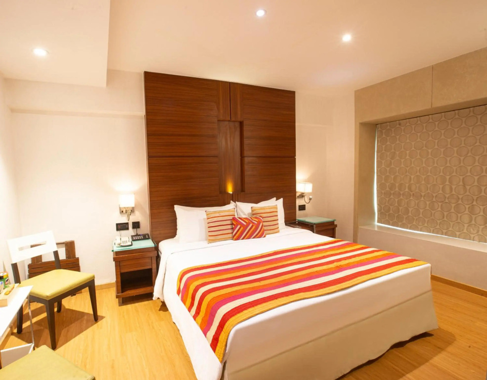 Hotel Bawa Continental Juhu Beach