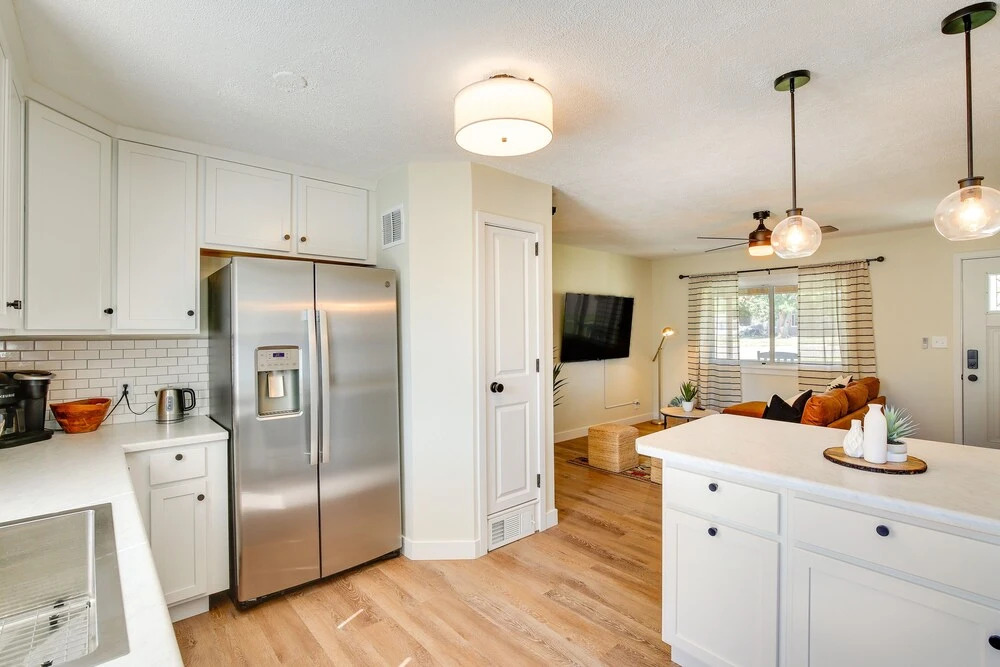 Modern Rapid City Home ~ 3 Mi to Dinosaur Park!