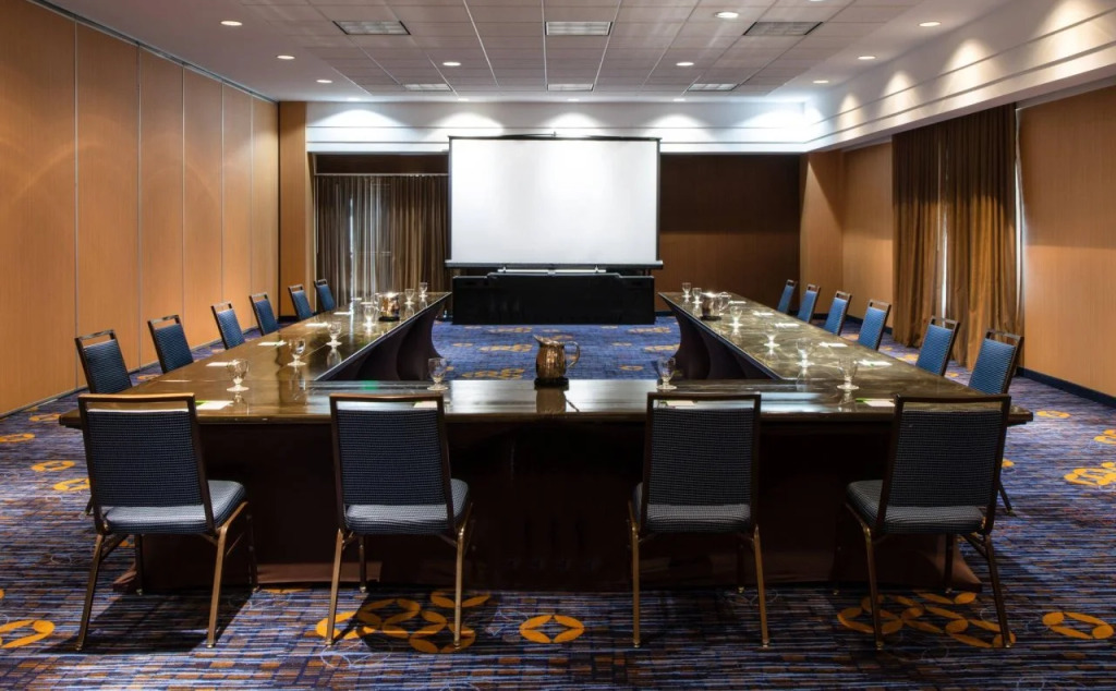 Courtyard by Marriott Newark Silicon Valley