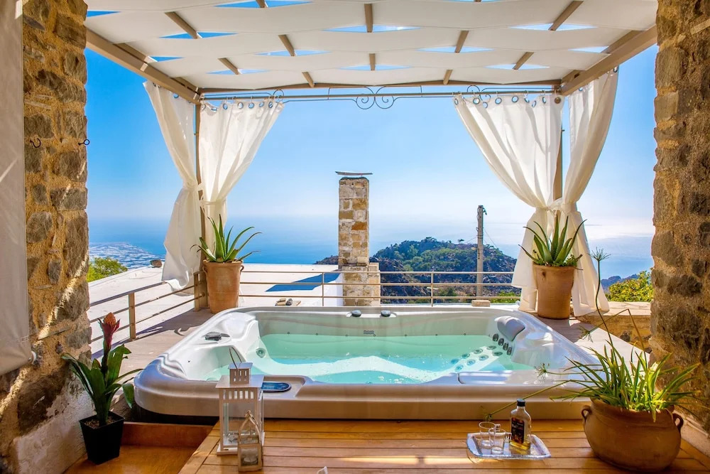 House With 4 Bedrooms in Anatoli, With Wonderful sea View, Enclosed Garden and Wifi Near the Beach
