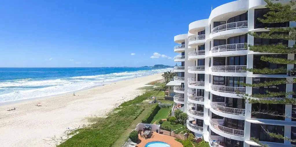 Albatross North Apartments
