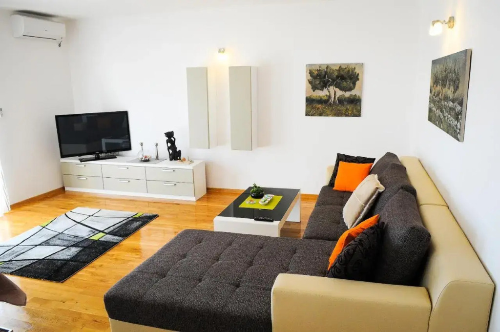 Apartments Rajic