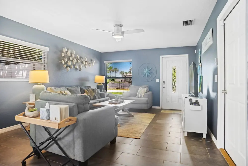 Modern Home Across From Beach 3 2 w 1-car Garage Large Fenced Yard With Deck