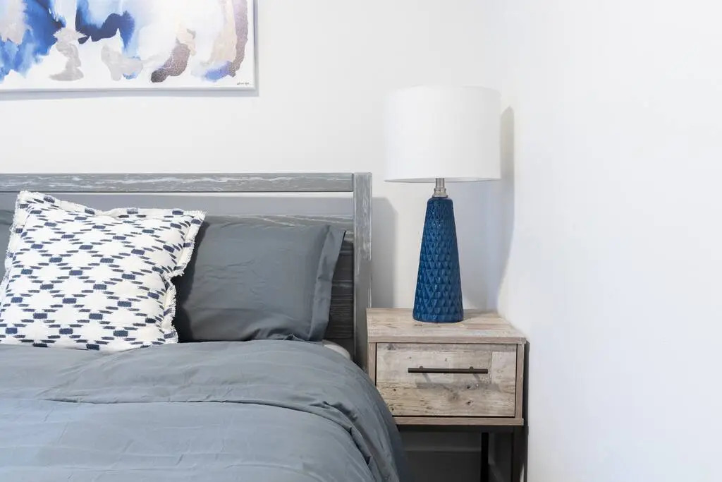39-2 Renovated 3BR Prime Hudson Yards Area