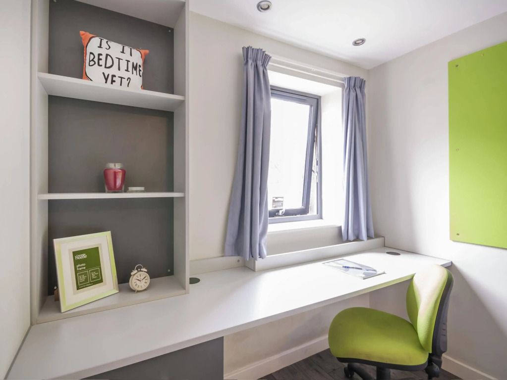 Beaverbank Place - Campus Residence