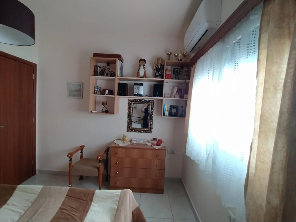 Giota's City House