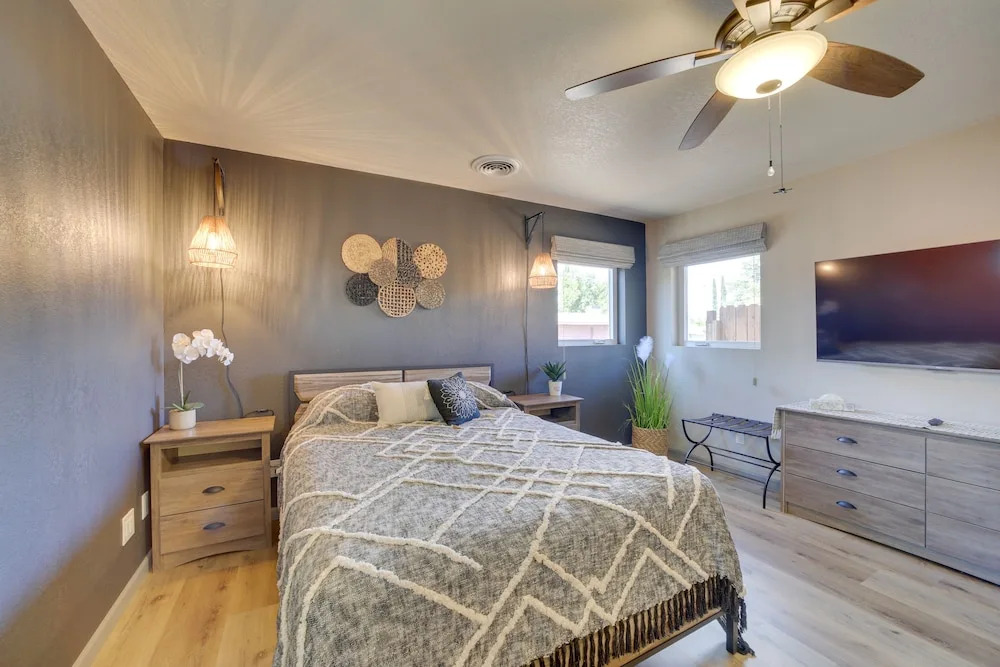 < 1 Mi to Dtwn: Home w/ Deck in Clarkdale!