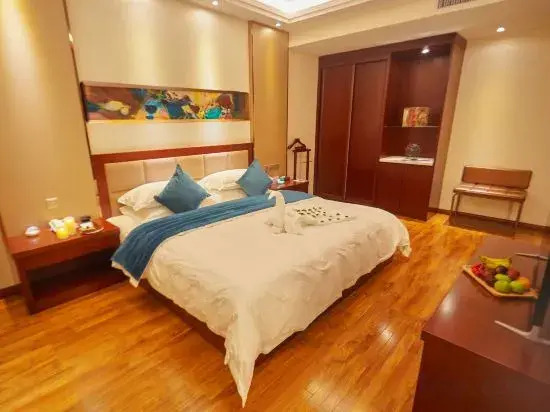 Zhaotong Development Building Hotel