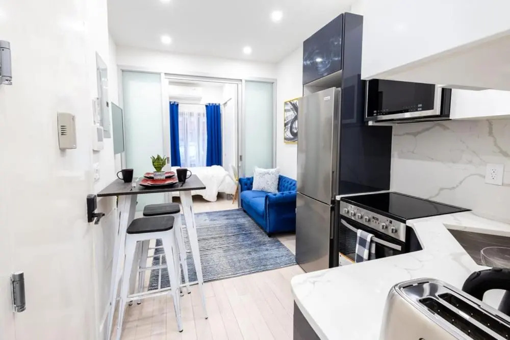 317-1a New Modern 1BR W D Walk to Central Park