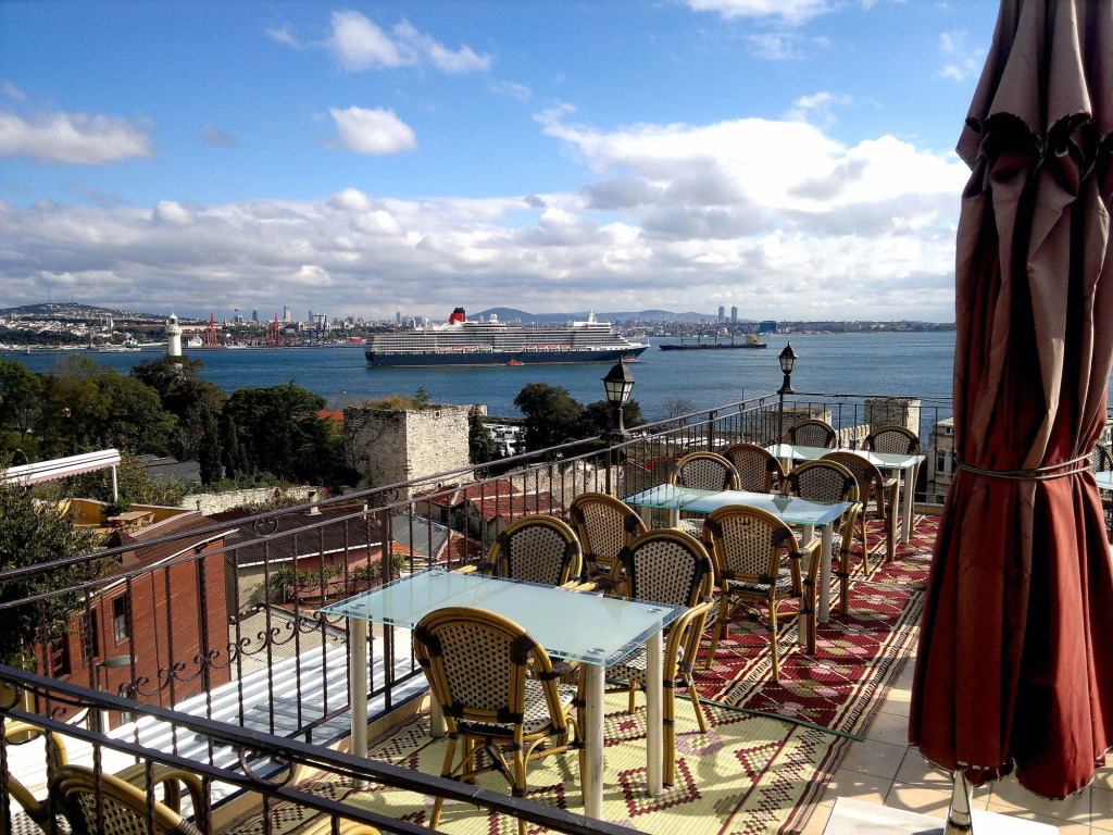 Emre Hotel