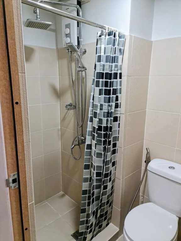 Beautiful Condominium With Swimming Pools Ect