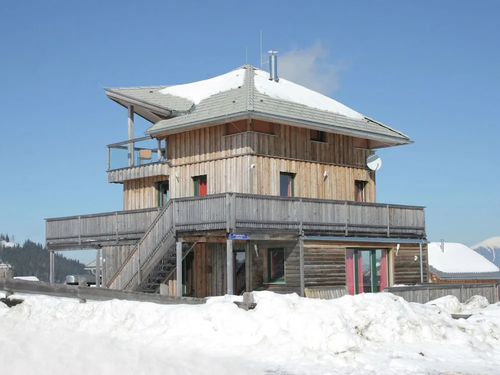 Spacious Chalet near Ski Area in Wolfsberg