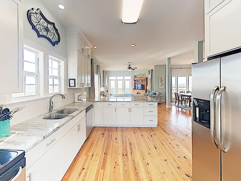 New Listing! Gulf-view Beachfront Getaway W/ Pool 5 Bedroom Duplex