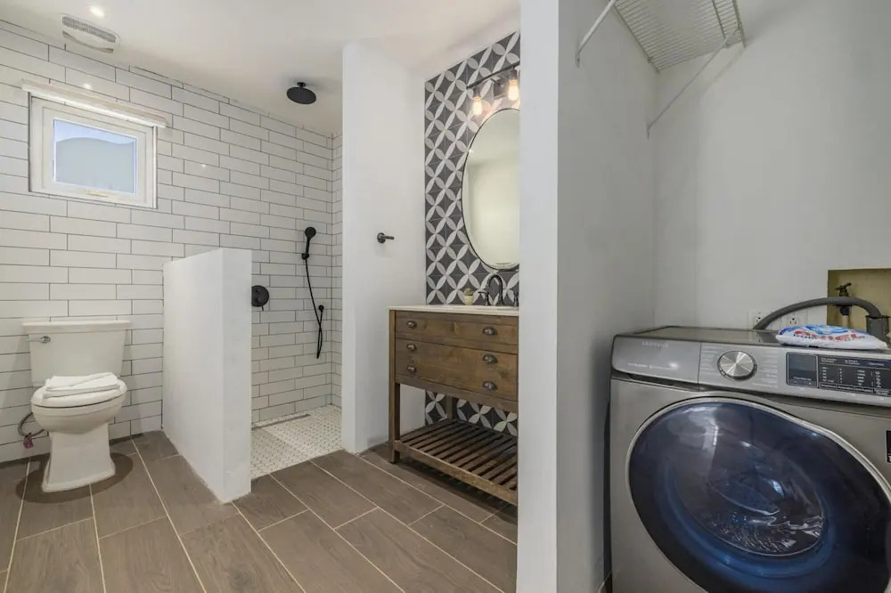 NEW Modern 2BR 2BA w Privatepool in Quiet Area