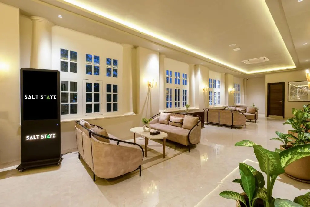Saltstayz Autograph - Connaught Place