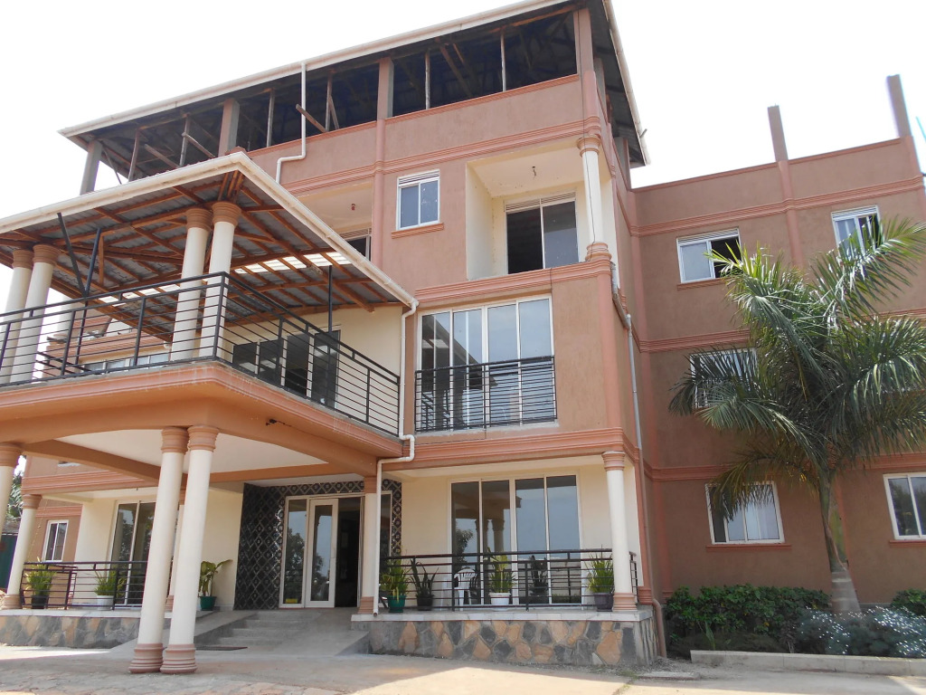 Hotel Royal Nest Entebbe