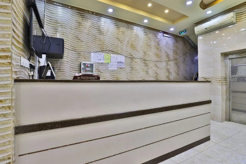 OYO 390 Rawaat Al Shahad Apt Hotel