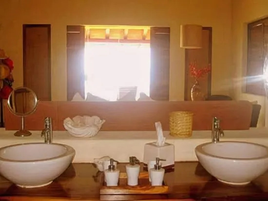 Casa Piedra Blanca