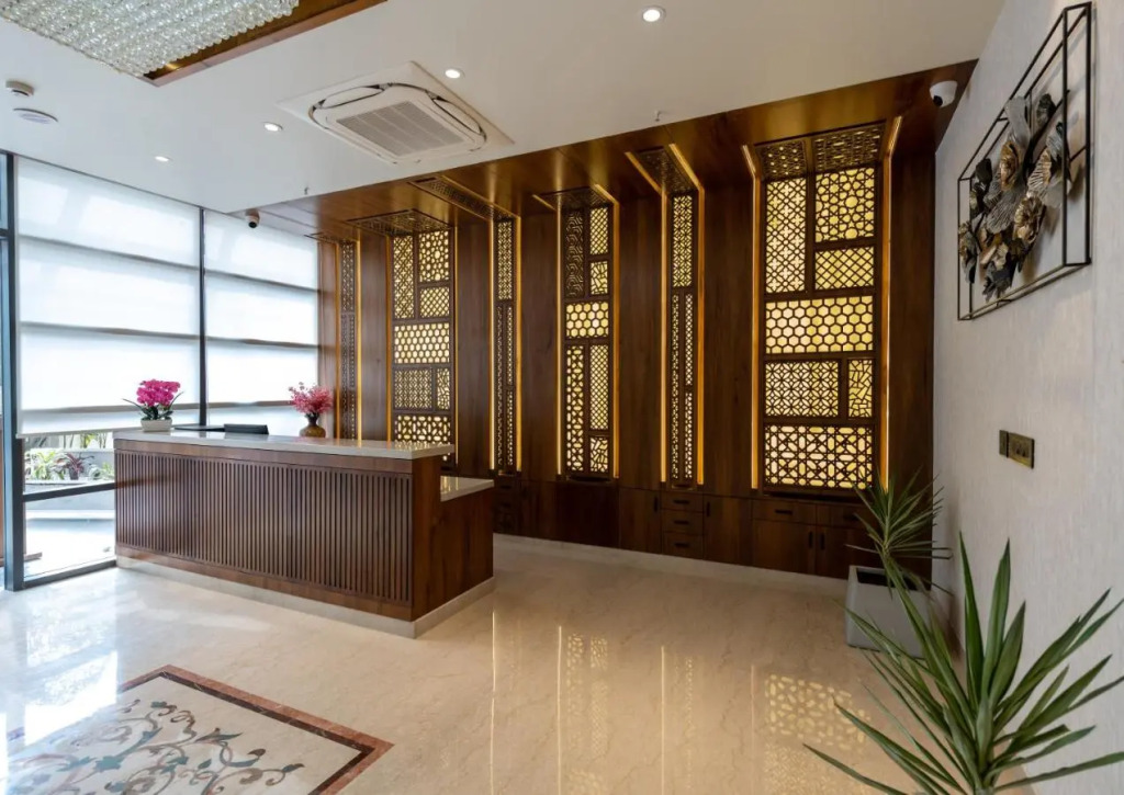 Hotel Regal Grand