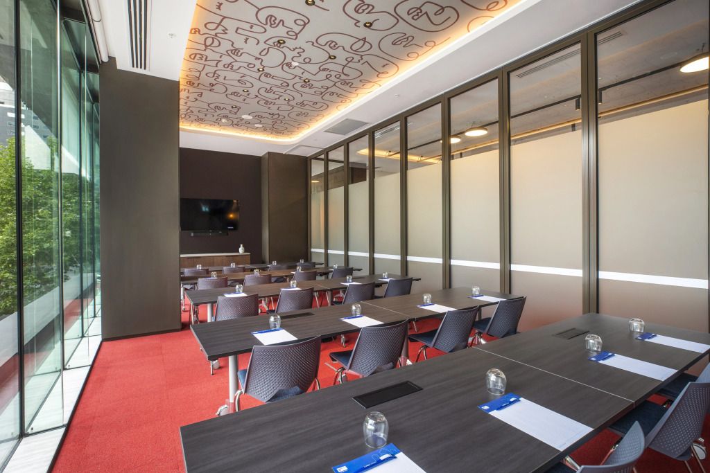 Holiday Inn Express Melbourne Little Collins by IHG