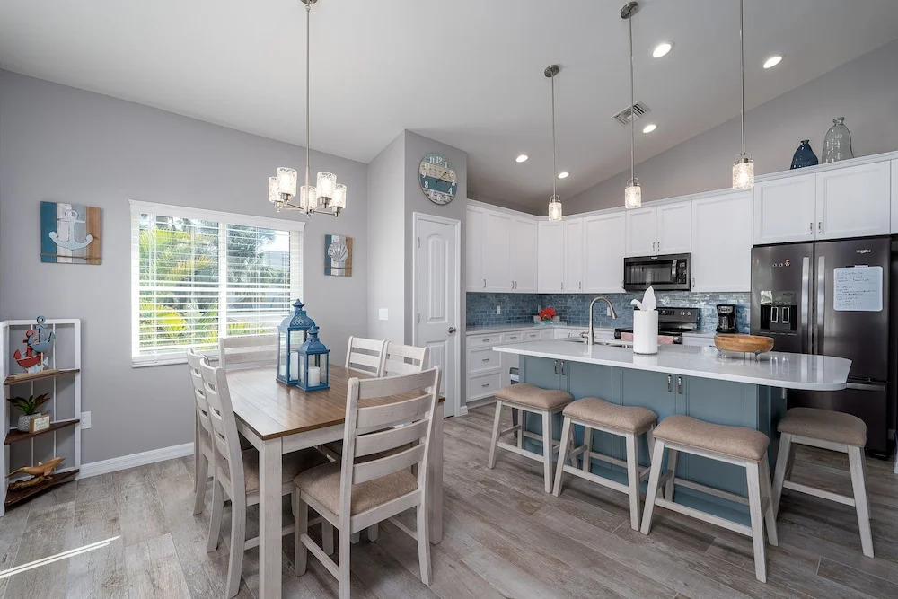 233 Delmar Avenue - Beautiful Private Pool Home 3 Bedroom Home by RedAwning