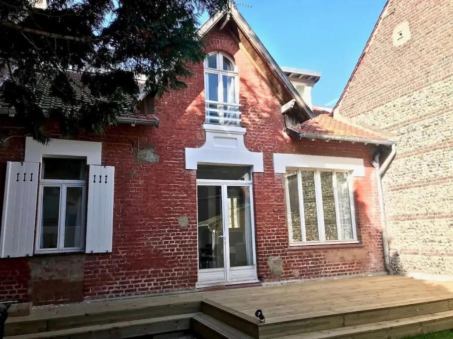 Charmante maison 4 pers hyper centre avec jardin.