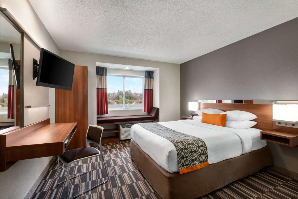 Microtel Inn & Suites by Wyndham