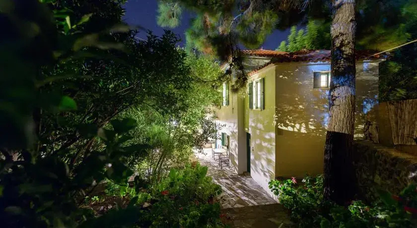 Eressos Rose Garden House