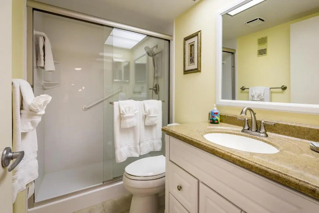 Sandarac B610, 2 Bedrooms, Pool Access, Beach Front, Sleeps 4