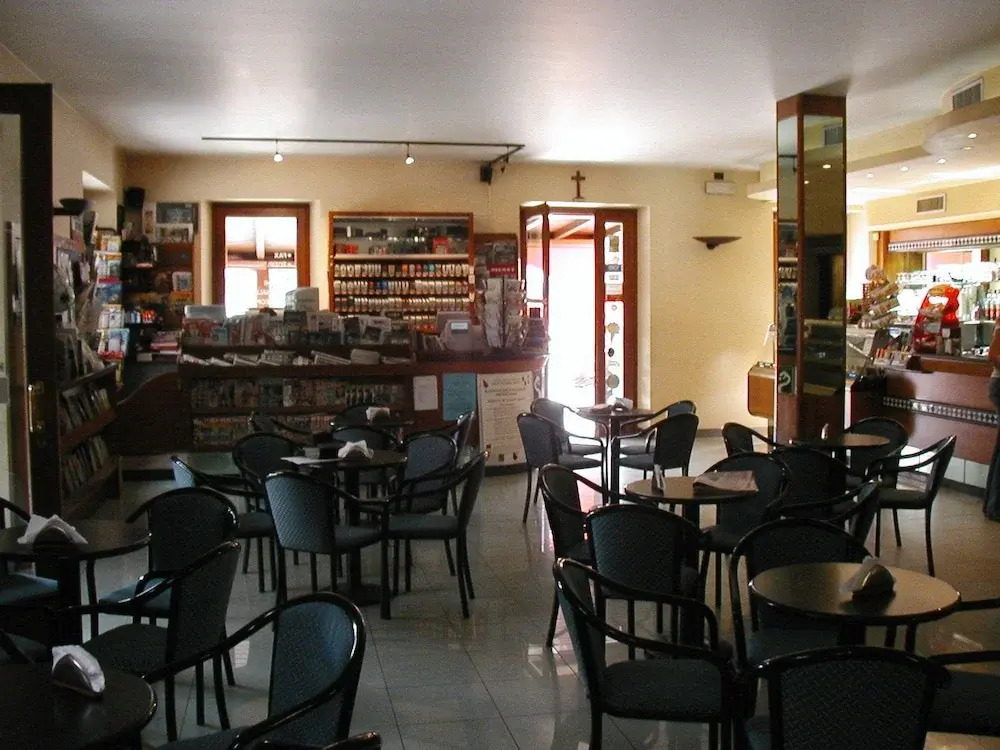 Azzano Holidays B&B