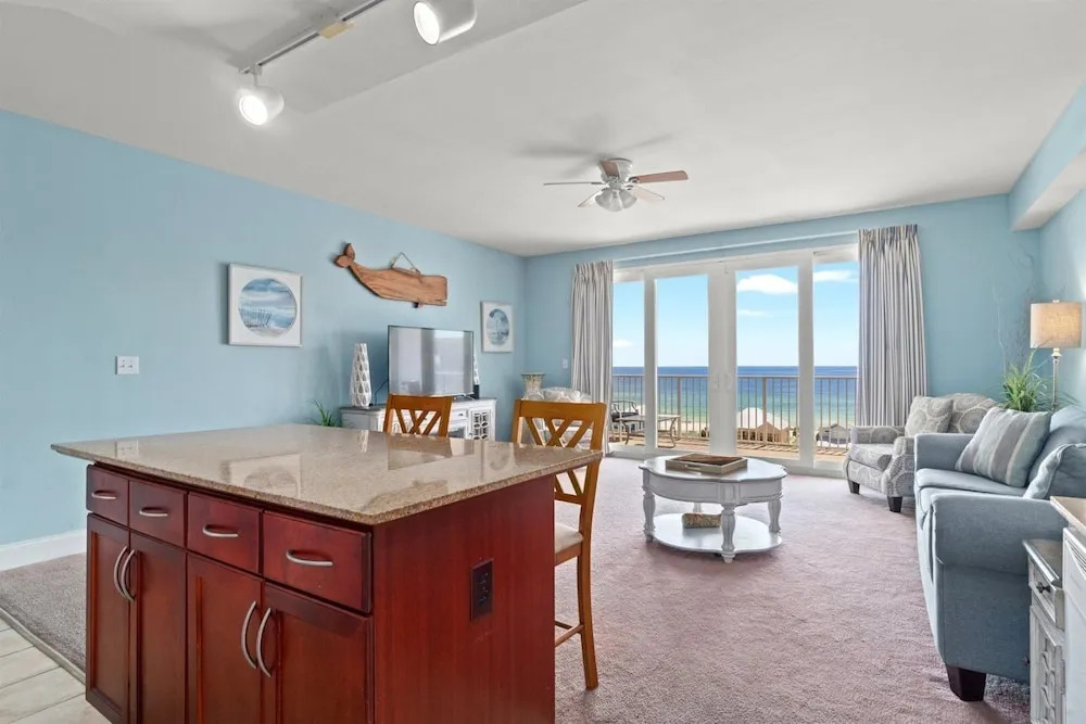 Laketown Wharf 802