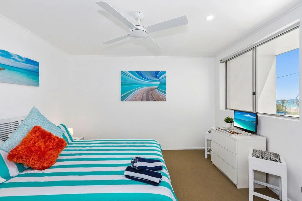 Sandy Toes On Paradiso 339