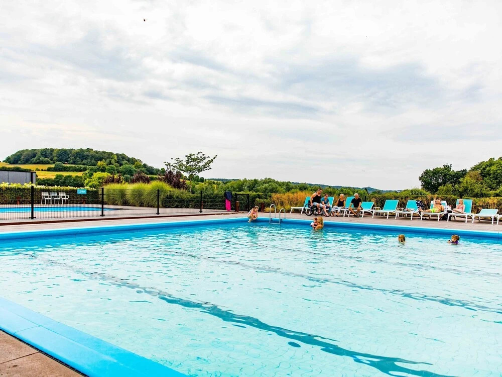 Luxurious Chalet with Outdoor Sauna, 5 Km. From Valkenburg