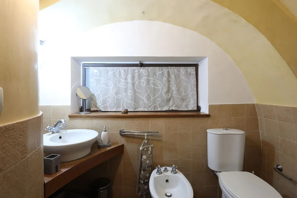 Cozy Apartment On 2 Levels In The City Center