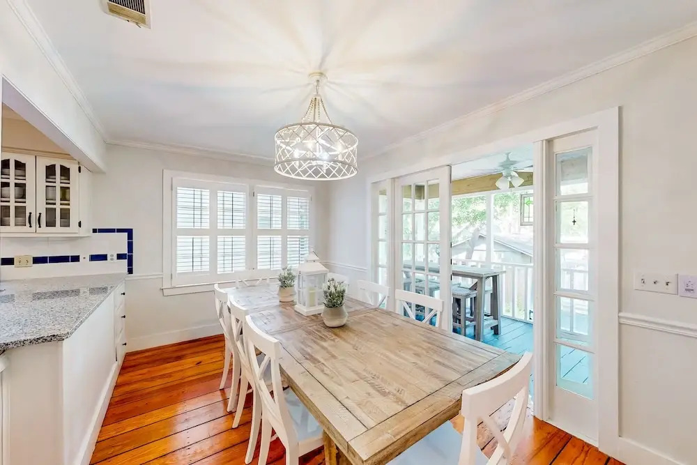Classic Coastal Home With Game Room & Private hot tub - Walk to Beaches