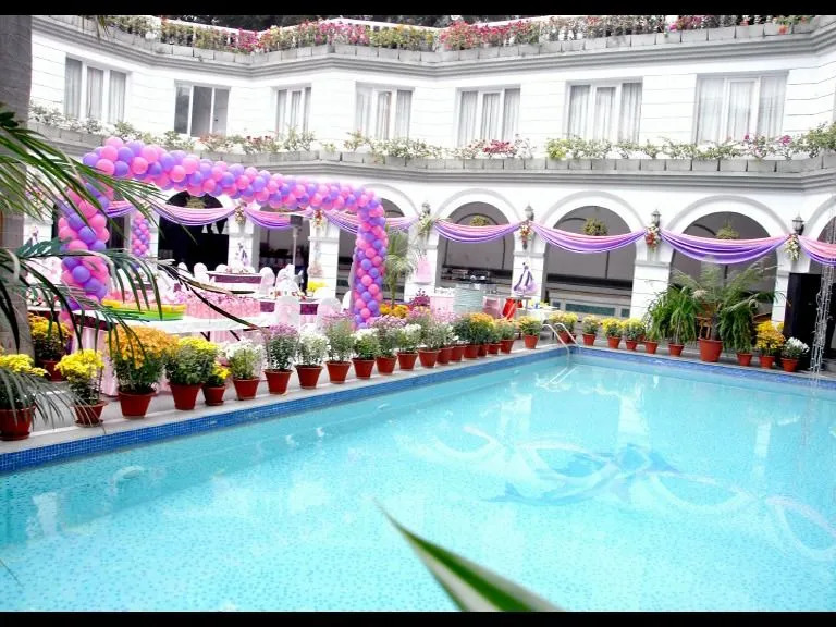 Grand Continental Hotel