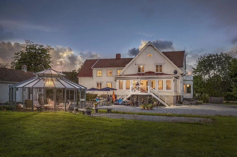 Villa Bro